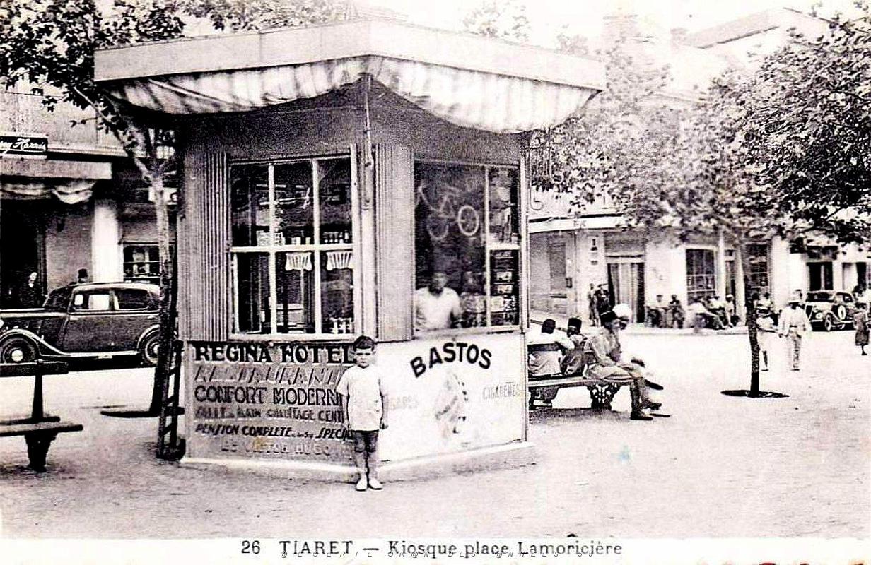 1957- Tiaret - Kiosque Place Lamoriciere1.jpg
